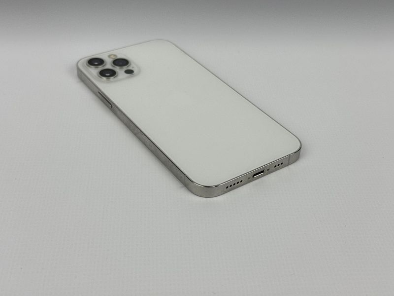 Apple iPhone 12 Pro 128 GB Silver Neverlock 2913398911 фото Apple iPhone 12 Pro 128 GB Silver Neverlock 2913398911 фото